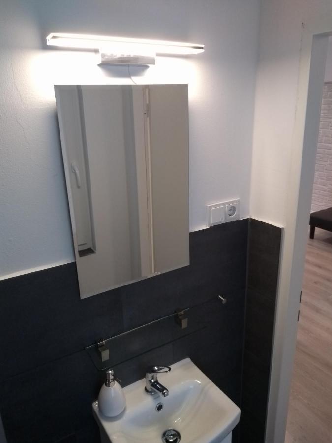 City-Apartment Spreeufer Im Herzen Berlins Esterno foto